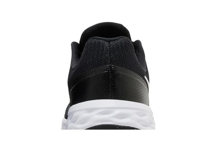 Nike Revolution 6 Черный Белый Железно-серый