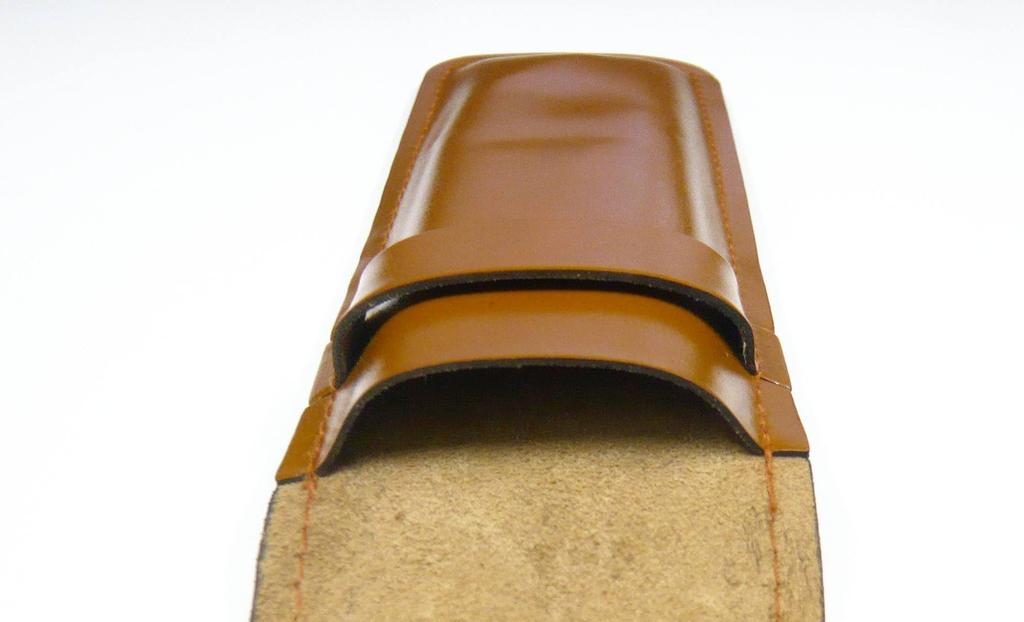 Тонкий коричневый кожаный пенал с черными металлическими механическими карандашами (T23-ASC-SI2067SP-B)