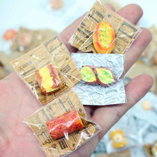 10 шт. Набор для кукольного домика Мини-хлеб из смолы Миниатюрный хлеб Тосты Закуски