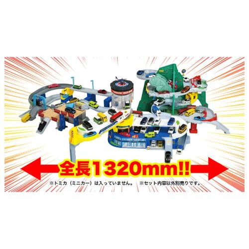 TAKARA TOMY "Tomica Double Action Tomica Building" Мини-машинка Игрушка-машинка для мальчиков от 3 лет и старше Соответствует стандартам безопасности игрушек Сертификация знака ST TOMICA