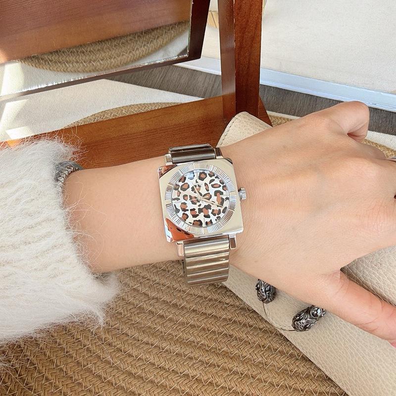 new watch leopard print women's fashion exquisite steel band large plate women's luxury quartz watch accessories gift