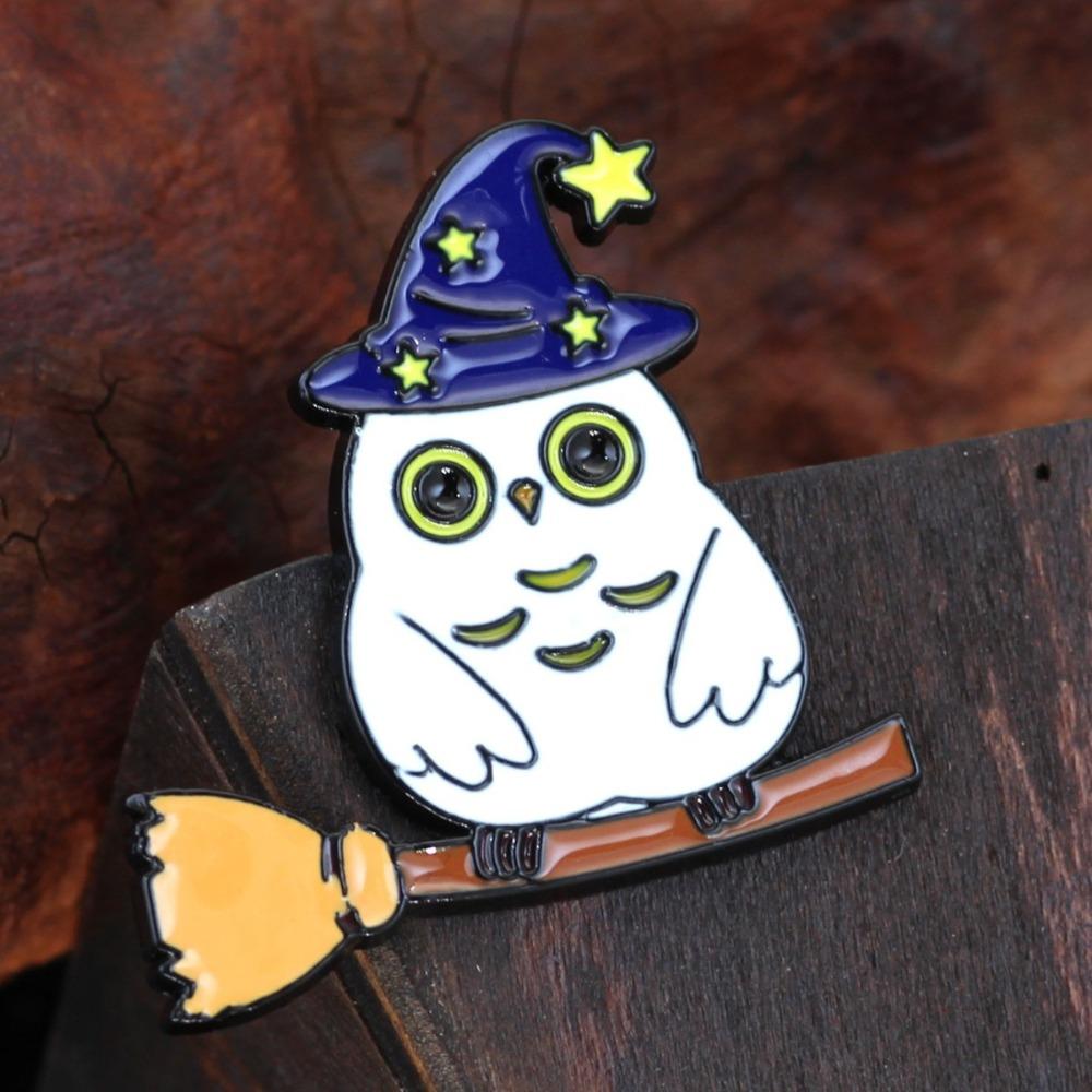 Zinc Zinc Zinc Alloy Halloween Funny Brooch Pumpkin Flying Broomstick Cat Brooch Skeleton Brooch Halloween