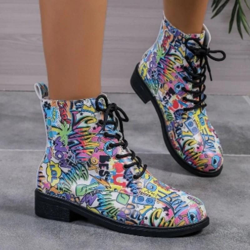 Обувь для женщин 2024 года, модные осенние женские ботинки со шнуровкой, с круглым носком, разноцветный принт, короткие ботинки на низком каблуке для поездок на работу