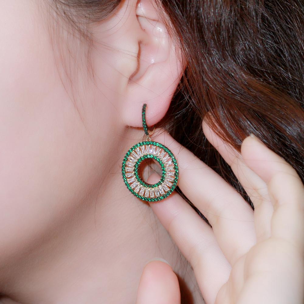 Ювелирные изделия в форме круга с блестящим цирконием CMM золотого цвета