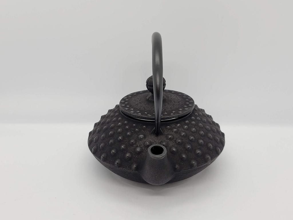 Iwachu Чайник 3 типа плоский Arale черная эмаль внутри Nambu Ironware 12041 0.35L