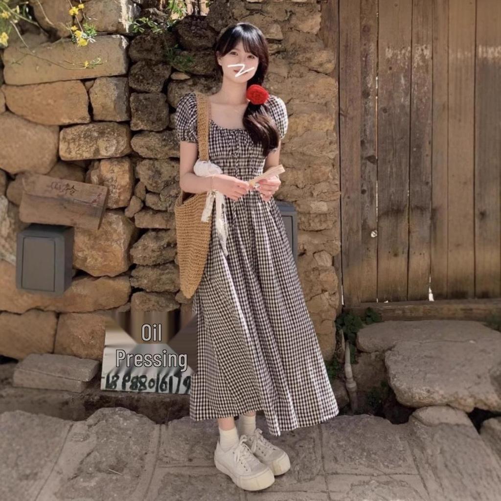 Летнее платье большого размера с клетчатым принтом, пышными рукавами, квадратным вырезом, омолаживающее, с завязкой, подчеркивающей талию, и длинной юбкой