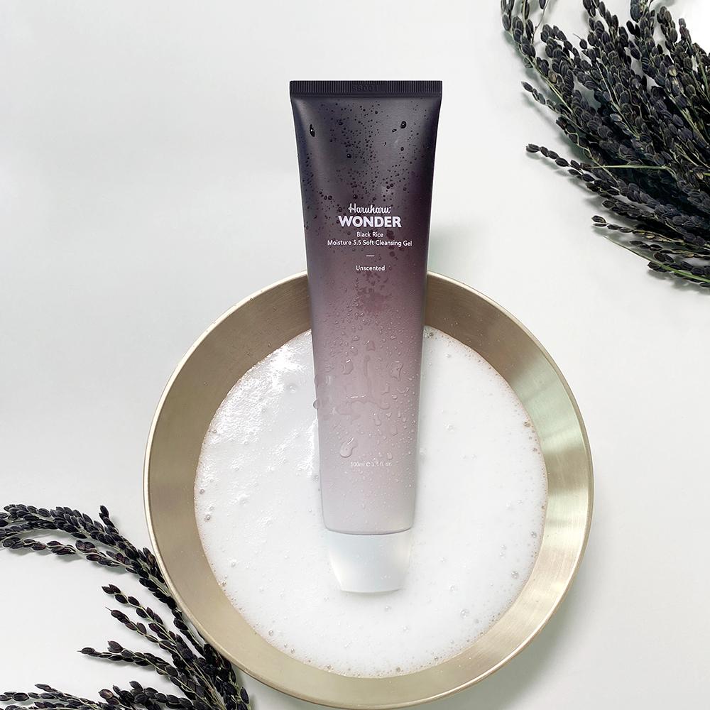 HARUHARU WONDER Black Rice Moisture 5.5 Мягкий очищающий гель 100мл