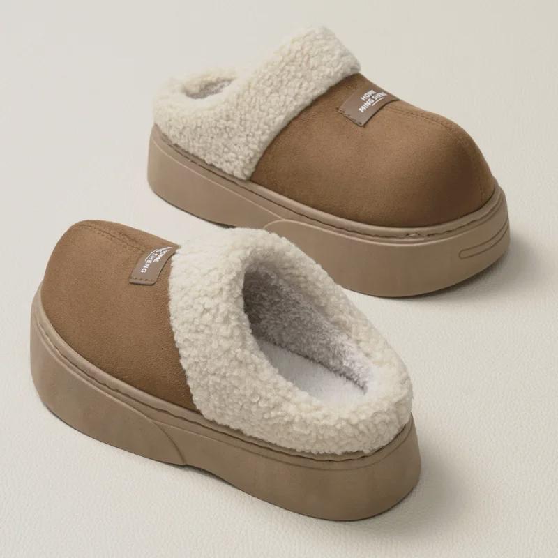 Женские хлопковые тапочки на толстой подошве 2024 г.: Зимний мех, нескользящий, для использования в помещении и на улице, увеличивающий рост