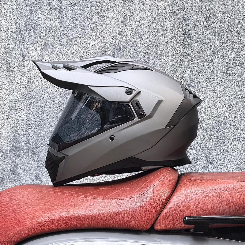 Unisex Motorcycle Rally Helmet with Single Visor for Road and Off-Road Long Distance Travel
