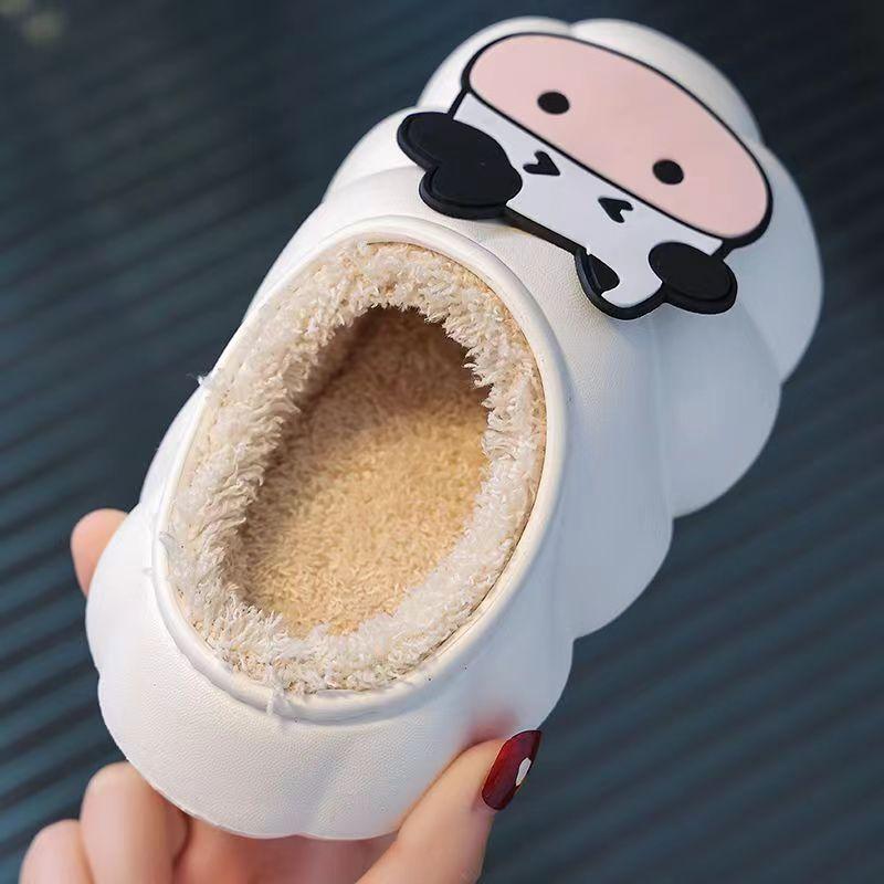 2024 Новые детские тапочки с изображением коровы и животных из мультфильма, детская обувь высшего качества, шлепанцы на плоской подошве, милые маленькие мягкие тапочки для дома с изображением молочной коровы