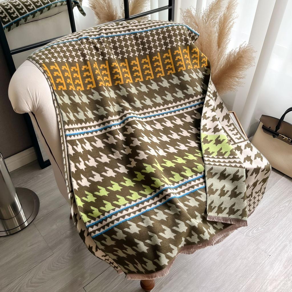 Houndstooth Autumn And Winter Thickened Short Beard Tassel Fashion Warm Ladies Scarf Medium Length Air Conditioner Shawl
