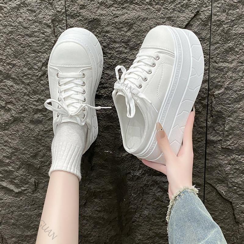 Модные кроссовки Baotou Полушлепанцы Женская весенне-летняя обувь Повседневная обувь Слипоны Толстая подошва Модная повседневная Ленивая женская обувь Вулканизированная