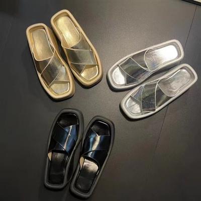 Модные летние туфли с квадратным носком и толстой подошвой. Удобные женские туфли. Новые модные легкие износостойкие тапочки на высоком каблуке.