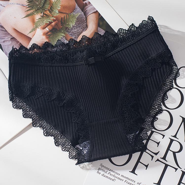 Женские мягкие хлопковые трусы с кружевной отделкой и рубчатой текстурой