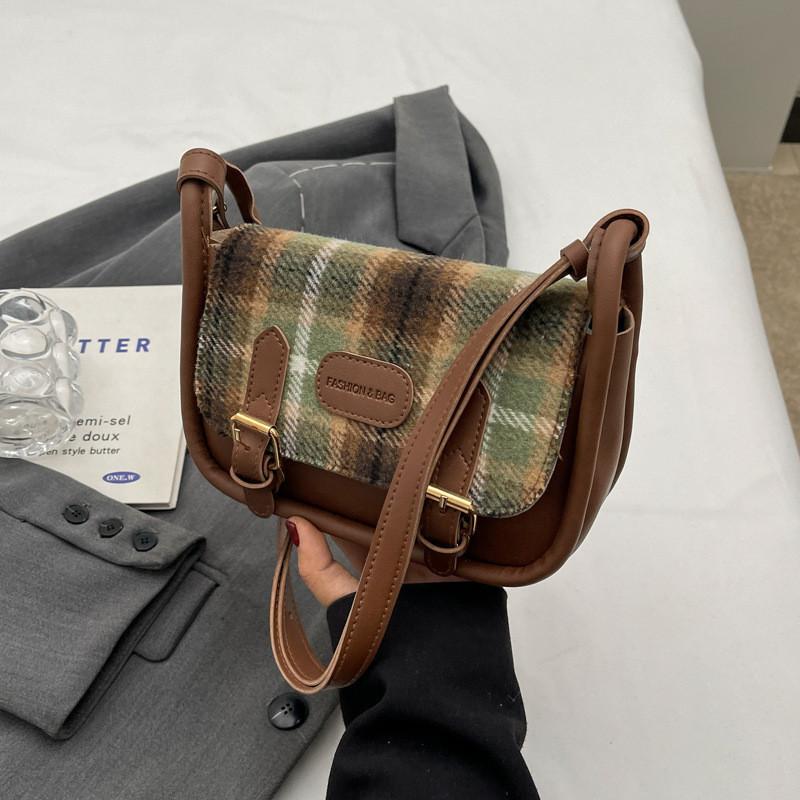 Fashionable Street Style 2024 Winter Plaid Shoulder Bag For Daily Outfits In Green Plaid Brown