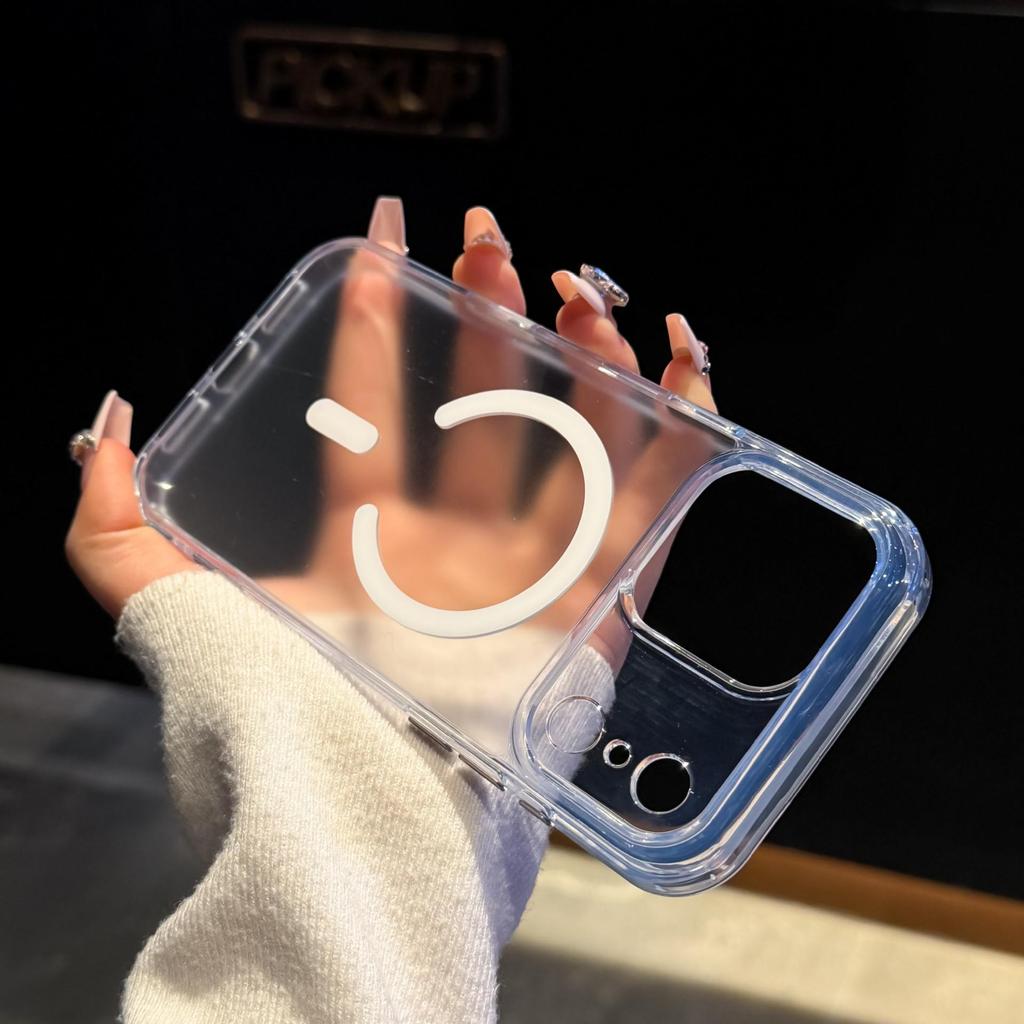 Совместимые чехлы для телефонов Apple: Магнитное матовое для 15 Pro Max, Высокая прозрачность и Защита от падений для 16 Pro, 17P.