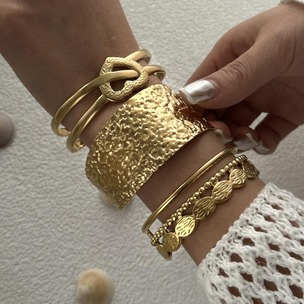 Vintage Exaggerated Metal Shell Starfish Bracelet for Women Fashion Gold Color Stainless Steel Cuff Bangle Beach Party Jewelry