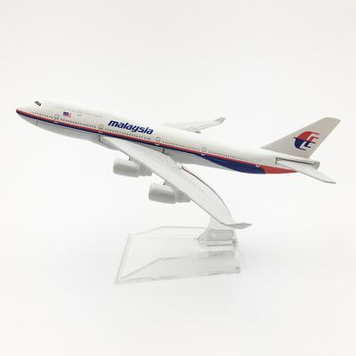 Самолет Malaysia Airways B747 из сплава 16 см Модель 1/400 Масштаб Модель самолета Литой металл Имитация самолета с подставкой