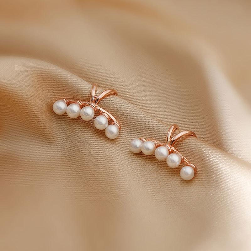Pearl Ear Bone Clip Ear Pinch Ear Pinch Without Ear Piercing for Women Cold Style Niche Elegant Lateral Ear Bone Ear Ring