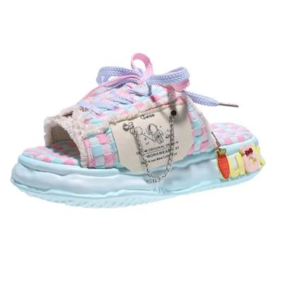 Модные летние женские тапочки с граффити, сандалии, туфли на платформе, мюли, шлепанцы, уличные сабо, плоские туфли 2024 года, новые милые повседневные туфли для женщин