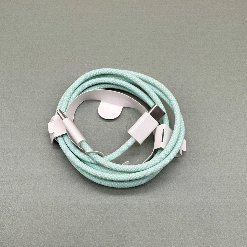 Плетеный кабель Macaron PD20W с двойным разъемом C для устройств Apple 16/15/14/13
