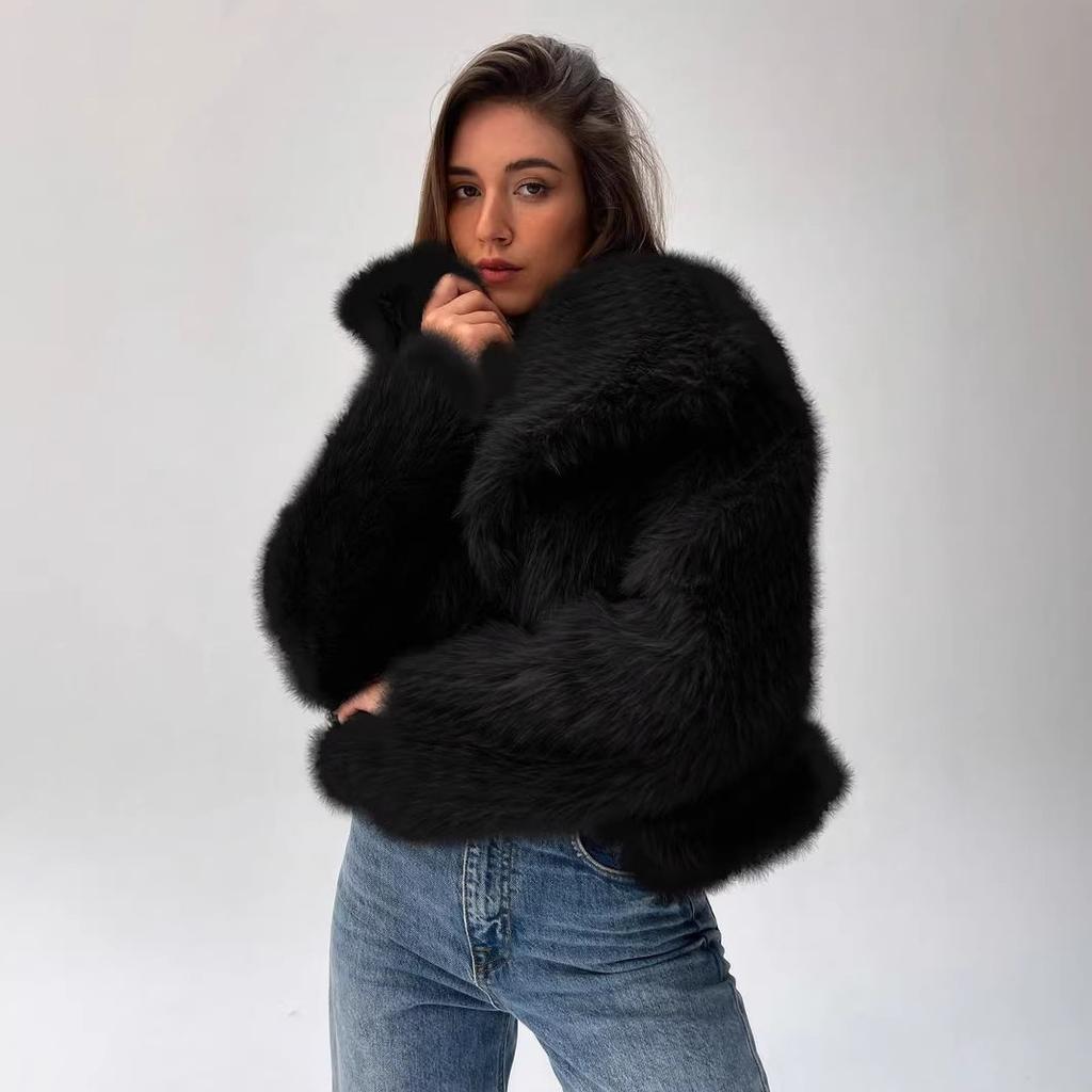 Spot clearance Europe, America autumn and winter explosive ins imitation fur jacket women's short fox hair