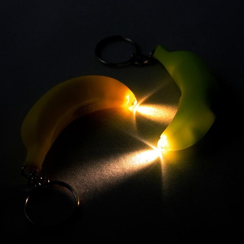 2шт мини-банан брелок светодиодный брелок фонарик брелок ночник (Случайный цвет)