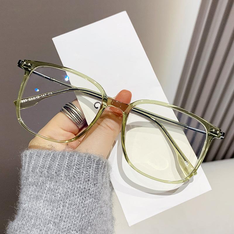 Autumn TR Frame New Gray Simple Glasses Frame Personality College Fashion Wear Anti-blue Flat Mirror.