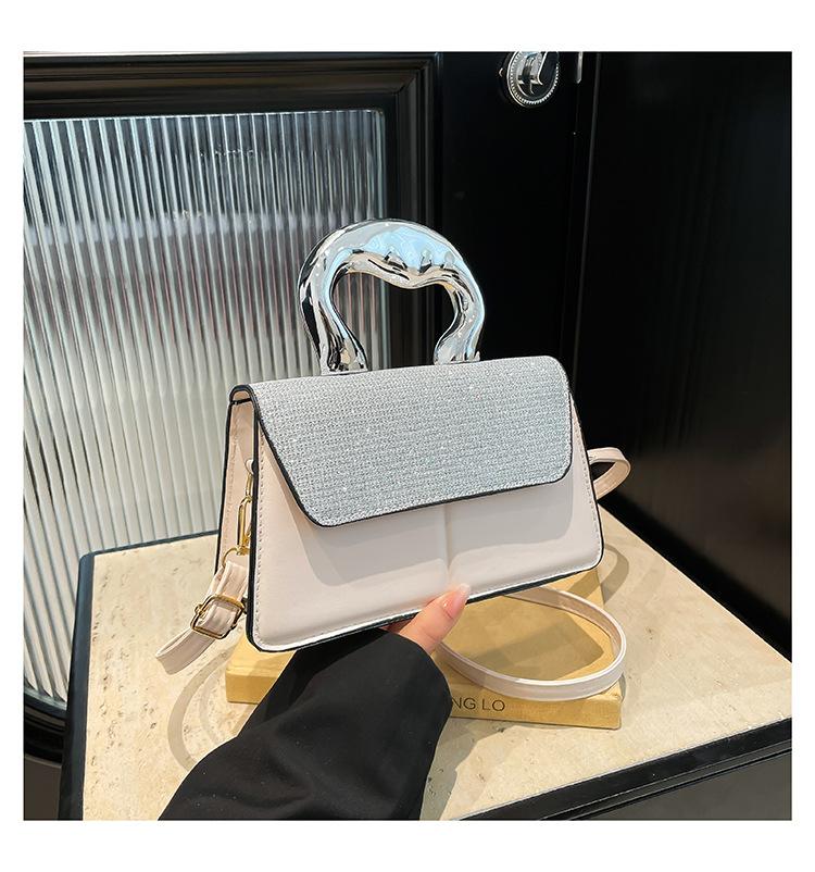 Ретро универсальные женские сумки, нишевый дизайн высокого класса 2025 осень, модные сумки под мышкой, сумки-мессенджеры