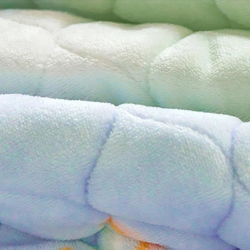 Зимний теплый молочный бархатный комплект простыней, милая простыня на подкладке с героями мультфильмов и 2 наволочками, нескользящий наматрасник, двуспальное покрывало размера «king-size»