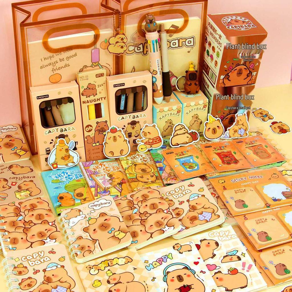 Набор канцелярских принадлежностей с капибарой: Слепая коробка для детей - Набор школьных принадлежностей