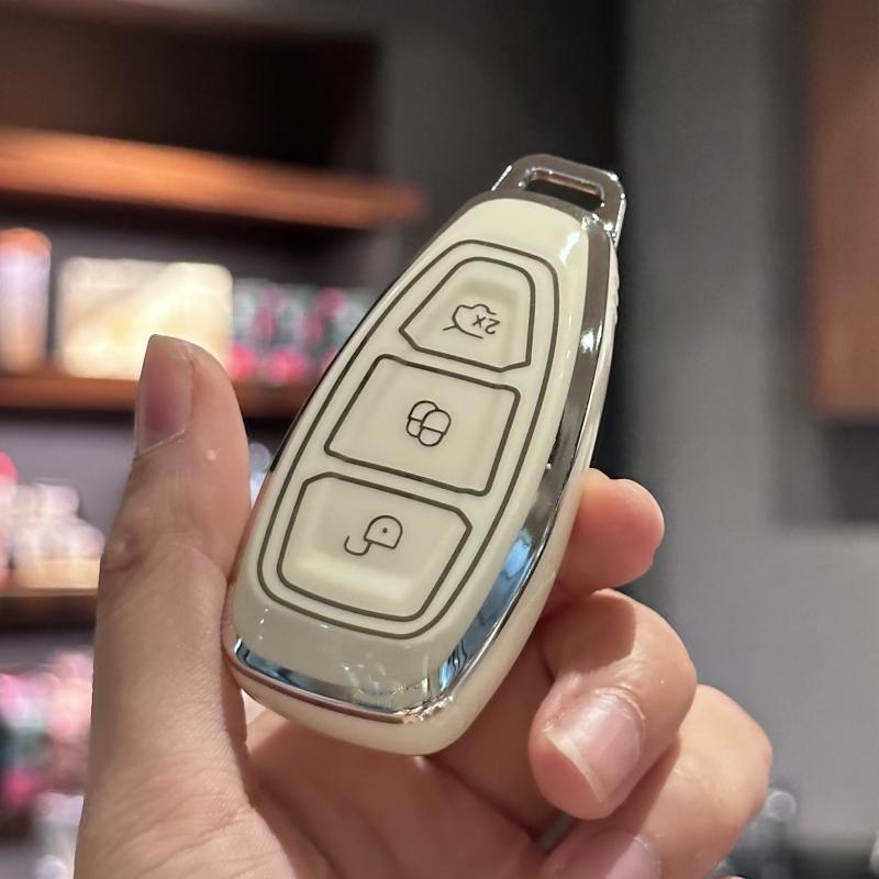 TPU Key Fob Cover with Keychain Lanyard for Ford Focus 3 4 ST Mondeo MK3 MK4 Fiesta Fusion Kuga Ecosport Protect Fob Accessories