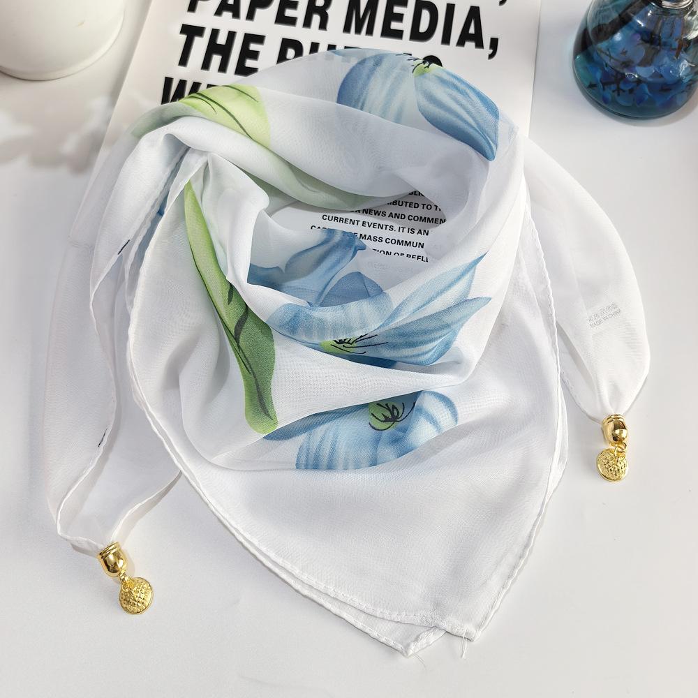 Fashionable Women's Triangular Chiffon Scarf for Neck Protection, Decorative Printed Magnetic Buckle Square Scarf, Versatile Breathable Sunscreen