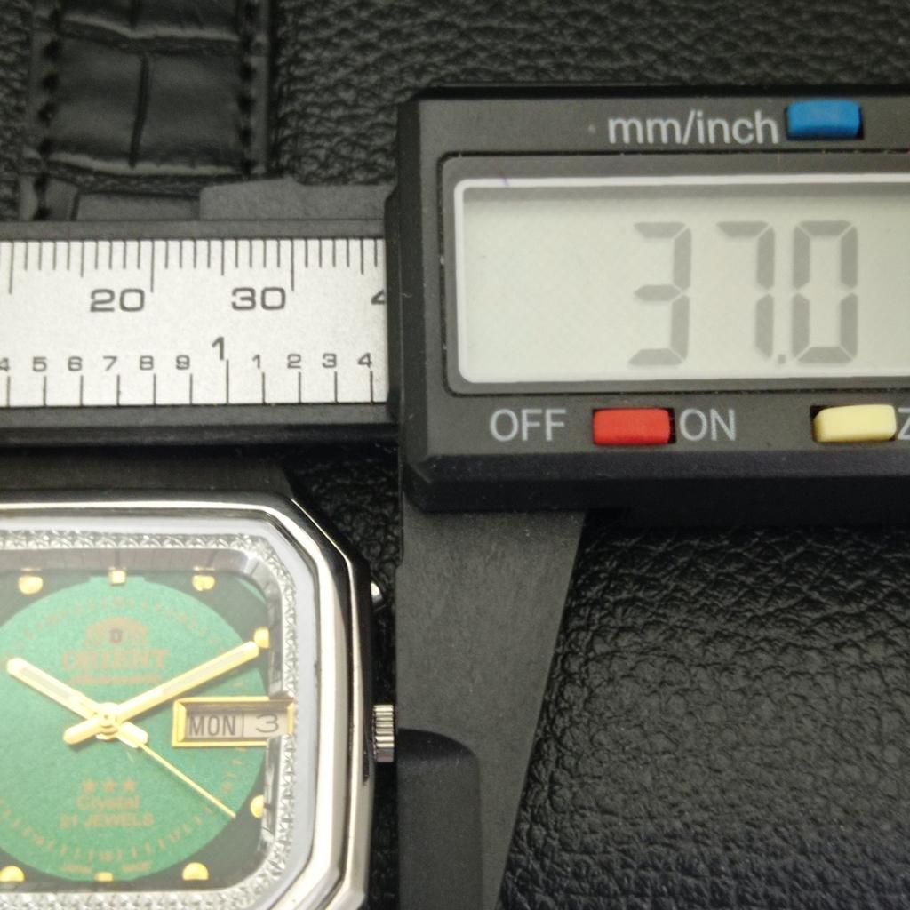 Б/у ЯПОНИЯ ORIENT AUTOMATIC 46941 МУЖСКИЕ ЧАСЫ С ЦИФЕРБЛАТОМ ЗЕЛЕНОГО ЦВЕТА DAY&DATE a432873-2 R113-a432873