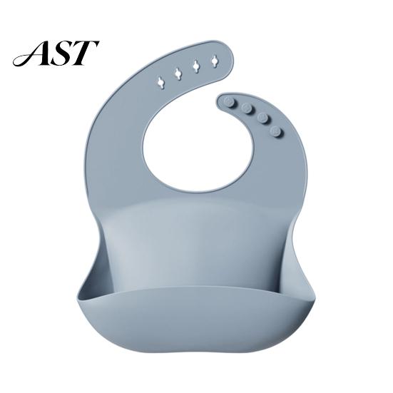 Comfortable Bibs for Sensitive Skin Silicone Baby Bib, Waterproof Soft Adjustable Feeding Durable Large Pocket Catch Food Bib Babies And Toddlers