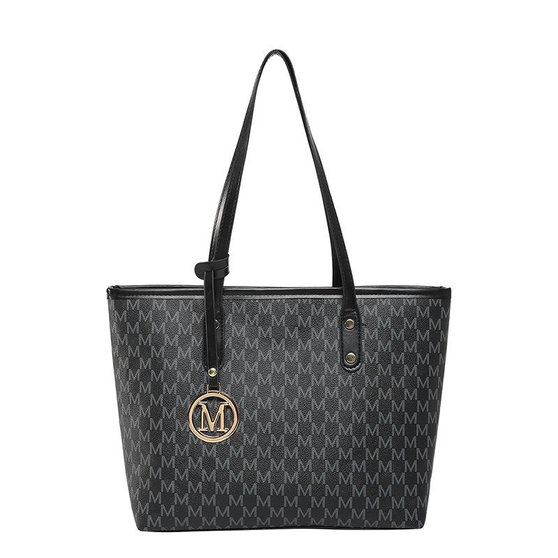 Women's Large Capacity Tote 2026 New Versatile Stylish Quality Shoulder Commuter Bag