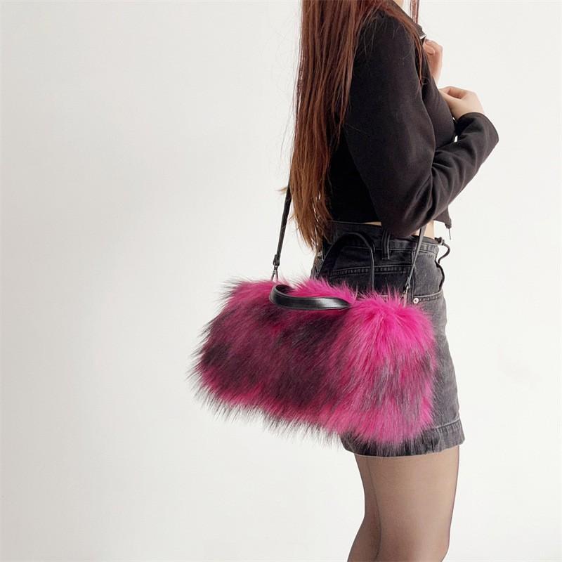 Womens Plush Tote Bag Faux Raccoon Fur Crossbody Handbag Pillow Shape Y2K Sweet Cool Style