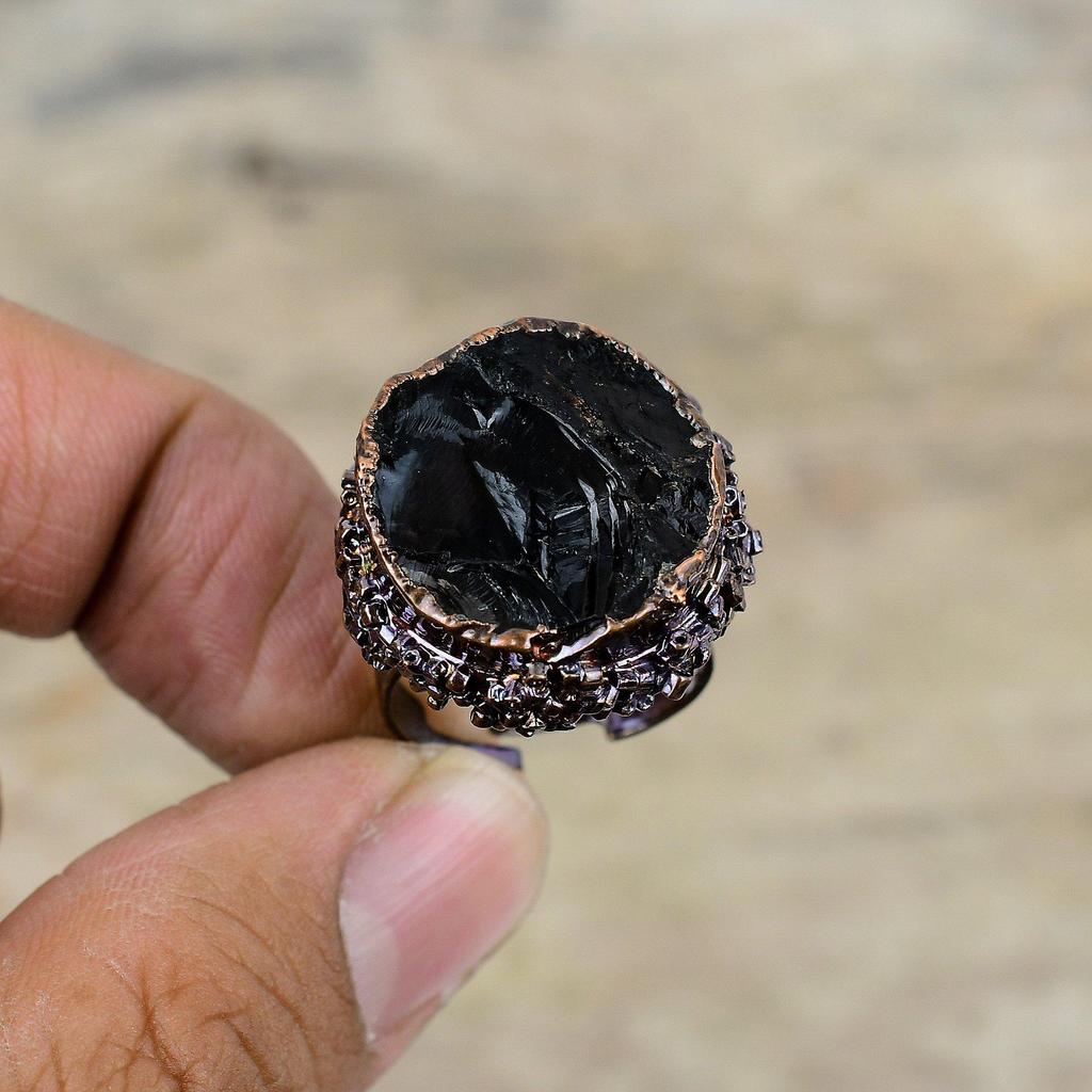 Грубое кольцо с черным турмалином, гальваническое медное регулируемое кольцо, грубые ювелирные изделия из драгоценных камней, стильное кольцо ручной работы, гальваническое ювелирное изделие для подарка
