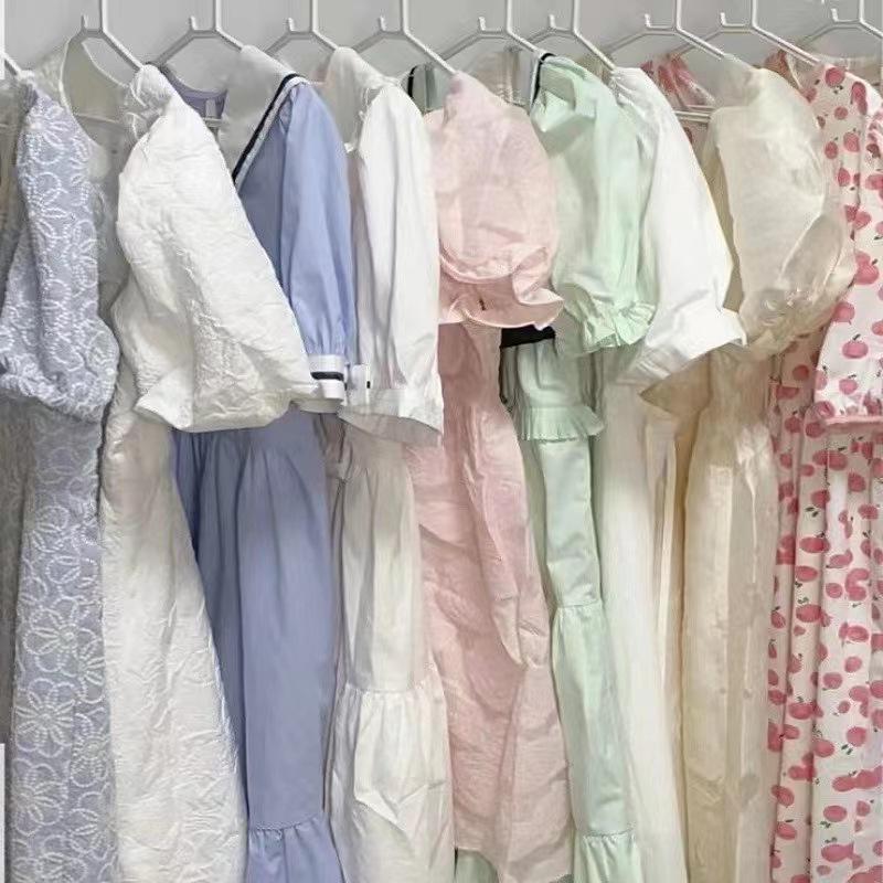 Летнее платье 2025 года с французским цветочным принтом - Коллекция женской одежды бренда Thirteen Lines