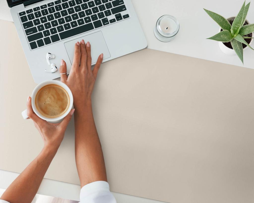 Antypoślizgowa Ochronna Mata Na Biurko Z Nadrukiem Kolor Beżowy 120X60 Cm