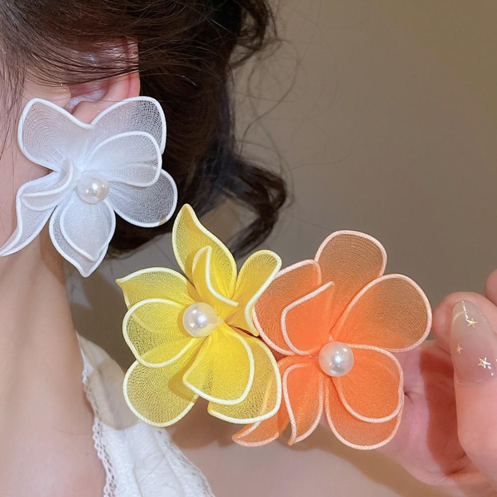 Iron Wire Iron Mesh Flower Earrings Big Floral Exaggerated Women Floral Ear Studs Pearl Jewelry Accessories Ladies Stud Earrings