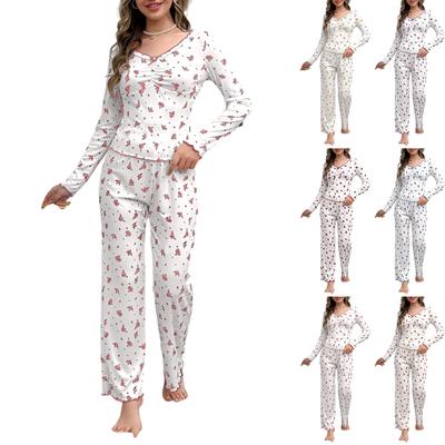 Женский костюм для сна с длинными рукавами и брюками с цветочным принтом
