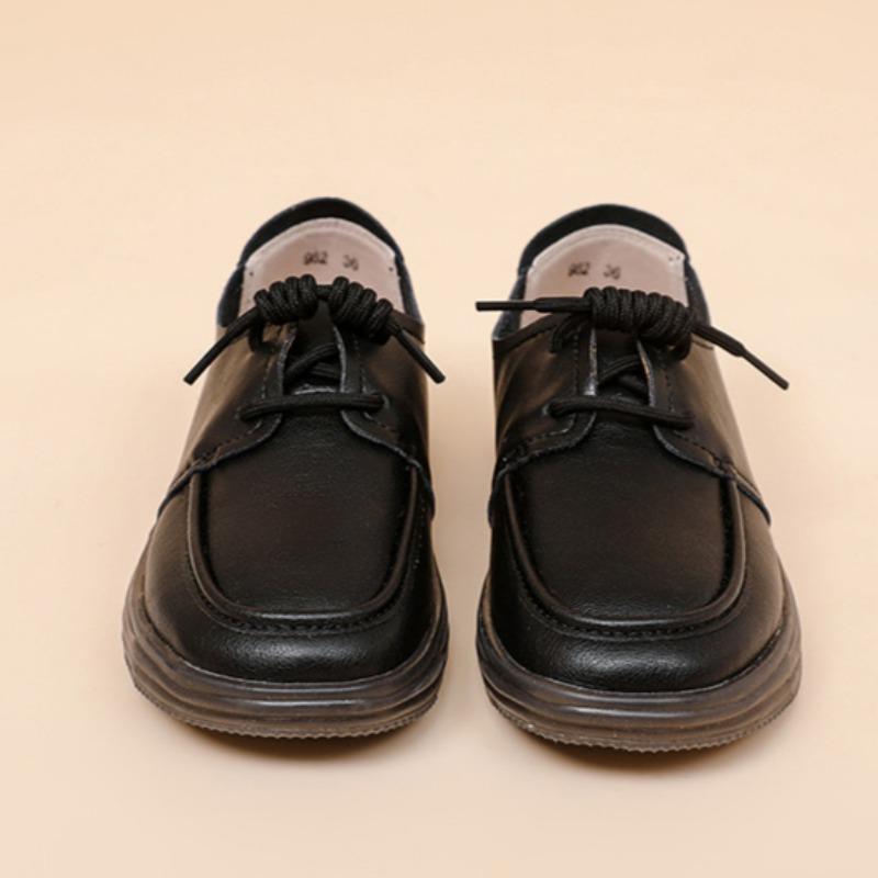 Женские кожаные туфли в британском стиле.