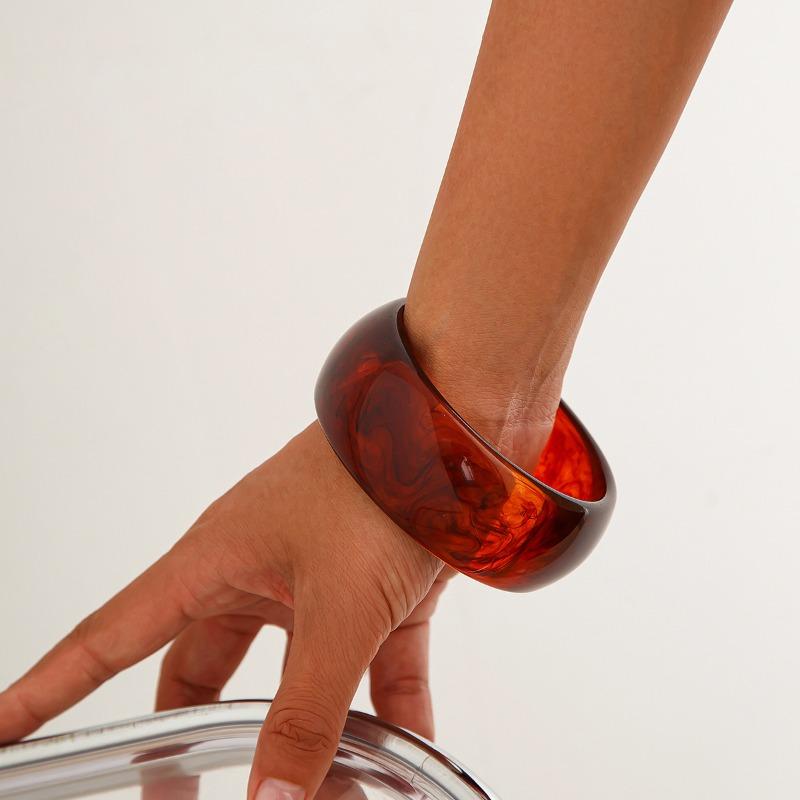Exaggeration Vintage Acrylic Bracelet for Women 3cm Width Irregular Colorful Vague Dyeing Round Bangle Bracelets Women's Jewelry