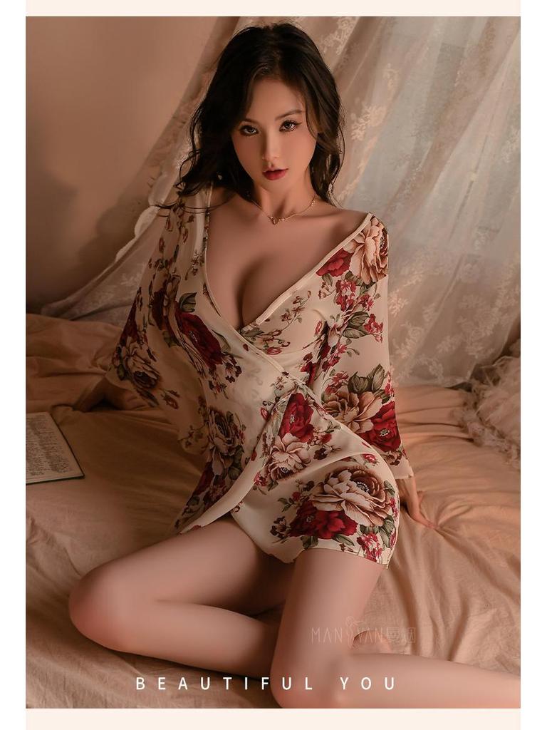 Manyan Sexy Lingerie: Deep V Silky Kimono & See-Through Floral Nightdress Set