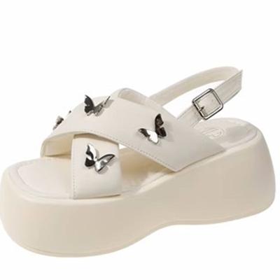 Мода квадратная голова трехмерная бабочка универсальные летние новые толстые подошвы повышенный бисквит пляжные римские сандалии и тапочки