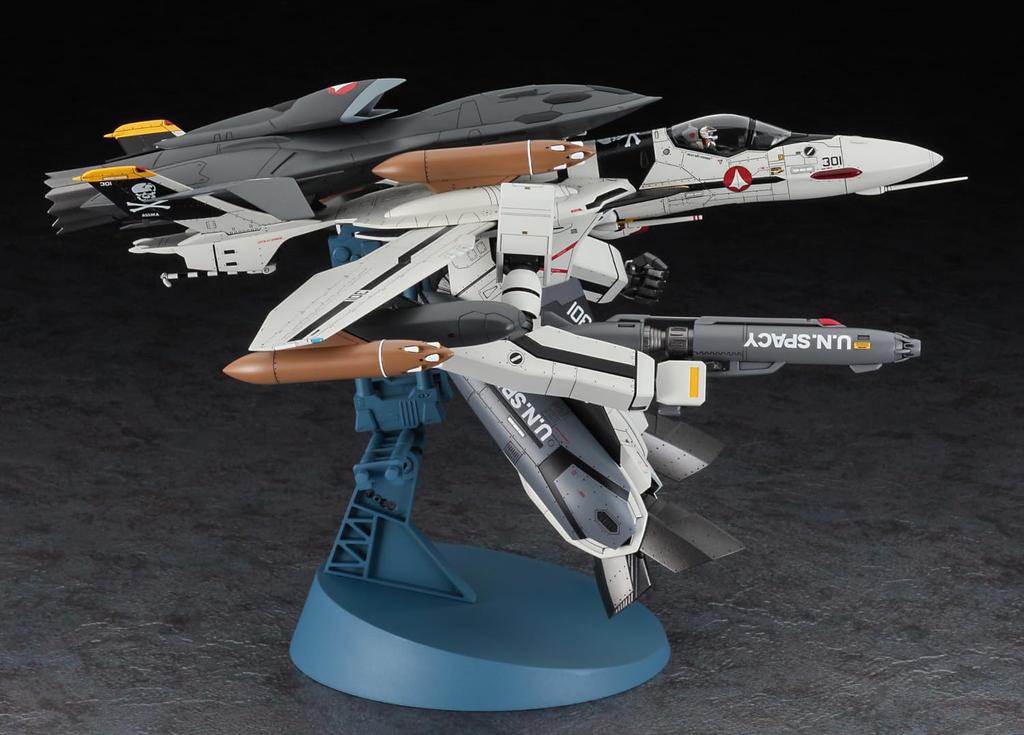 Hasegawa Пластиковая модель Macross Zero Gerwalk Scale 65889 VF-0S с Ghost 1/72 (Самолет)