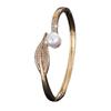 Elegant leaf-shaped faux pearl bracelet with zirconia, new high-end fashion, exquisite and versatile