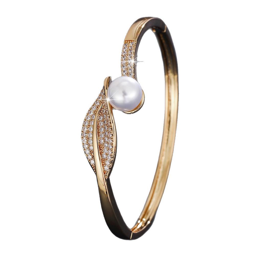 Elegant leaf-shaped faux pearl bracelet with zirconia, new high-end fashion, exquisite and versatile