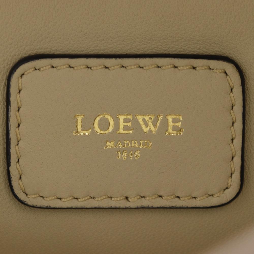 Loewe Сумка Amazonas бежевая Женская Б/у